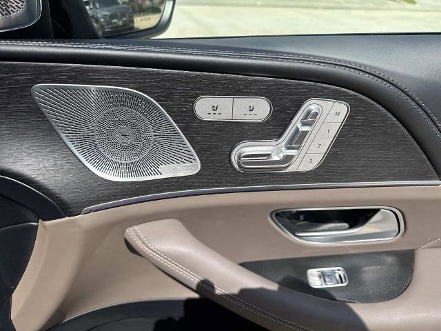 Used 2025 Mercedes-Benz Maybach GLS 600 4MATIC image 15