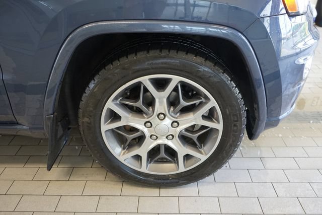 Used 2020 Jeep Grand Cherokee Overland AWD/4WD image 17