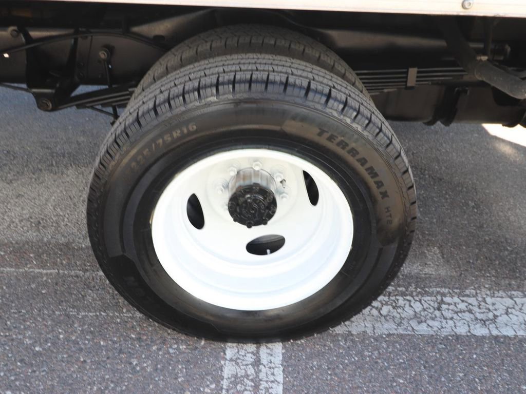 Certified 2024 Ford E-450 and Econoline 450 Super Duty w/ Power Windows & Locks Group image 16