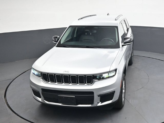 Used 2023 Jeep Grand Cherokee L Limited AWD/4WD image 33