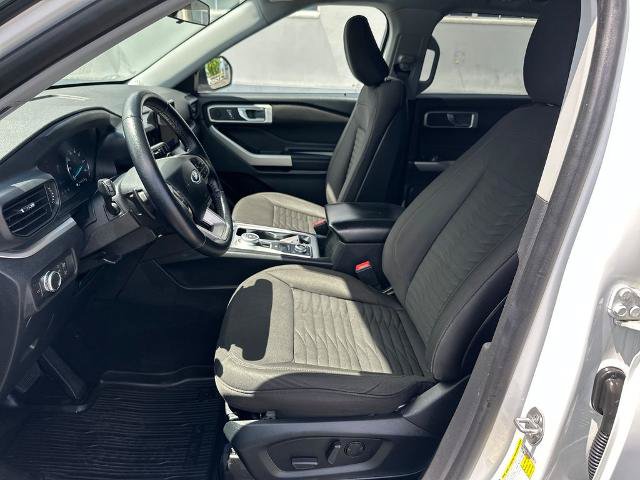 Certified 2020 Ford Explorer XLT w/ Comfort Package AWD/4WD image 12