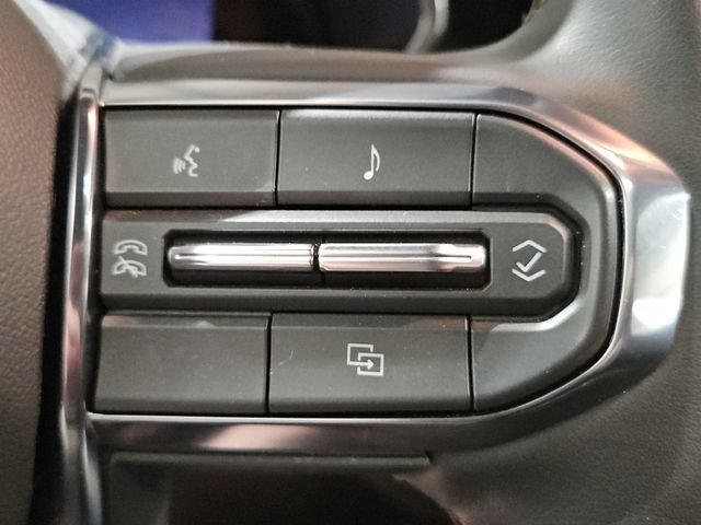 Used 2023 GMC Canyon AT4 w/ Canyon Safety Plus Package AWD/4WD image 30