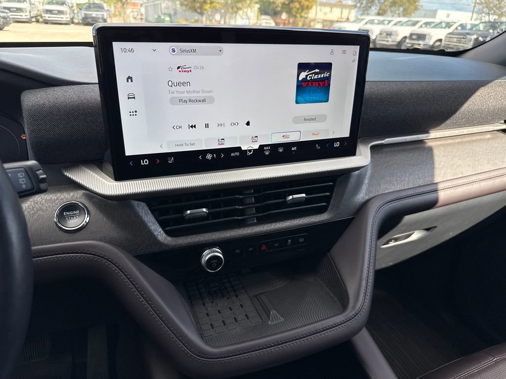 Certified 2025 Ford Explorer Platinum image 20