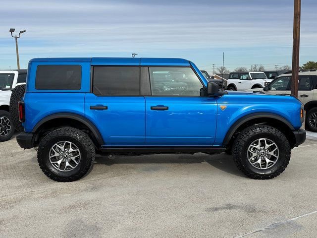 Certified 2025 Ford Bronco Badlands image 4