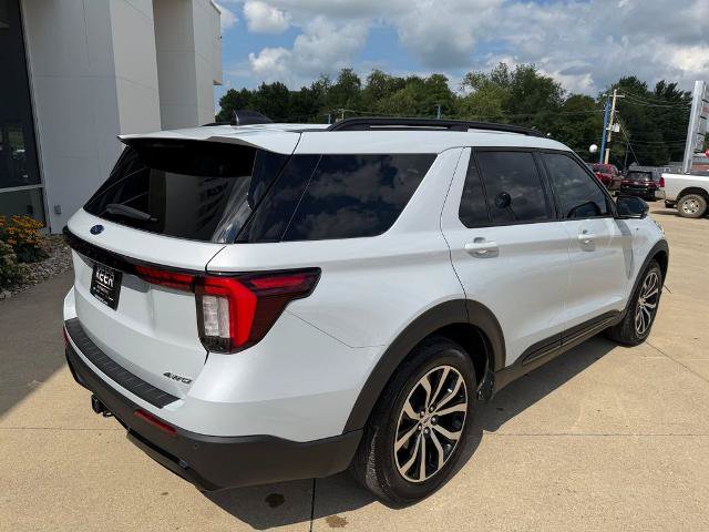 Certified 2026 Ford Explorer ST-Line AWD/4WD image 8