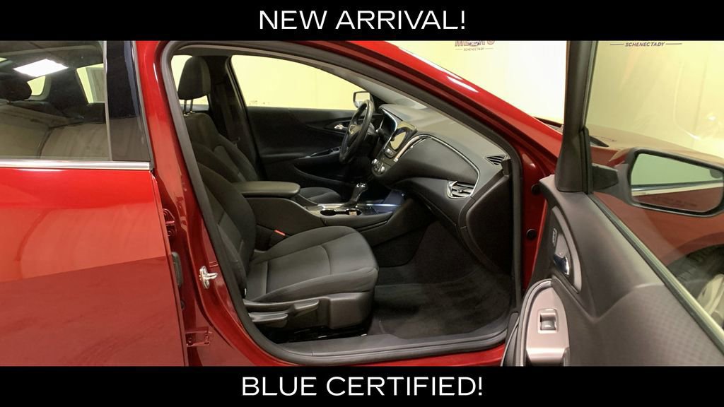 Used 2017 Chevrolet Malibu LT image 14