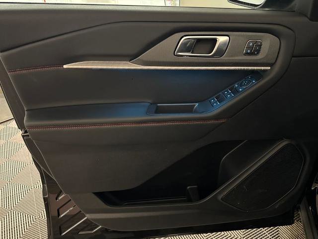 Certified 2025 Ford Explorer ST-Line w/ Premium Package image 15