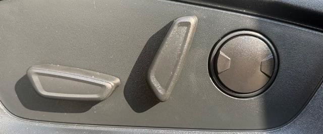 Certified 2023 Ford Explorer XLT w/ Equipment Group 202A AWD/4WD image 19