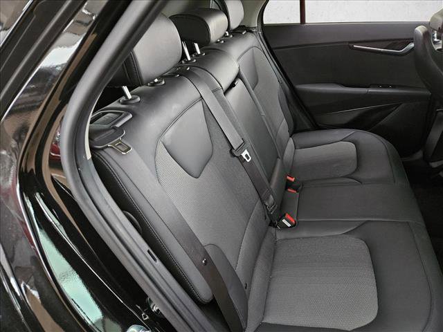 Used 2023 Kia Niro EX w/ EX Cold Weather Package image 21
