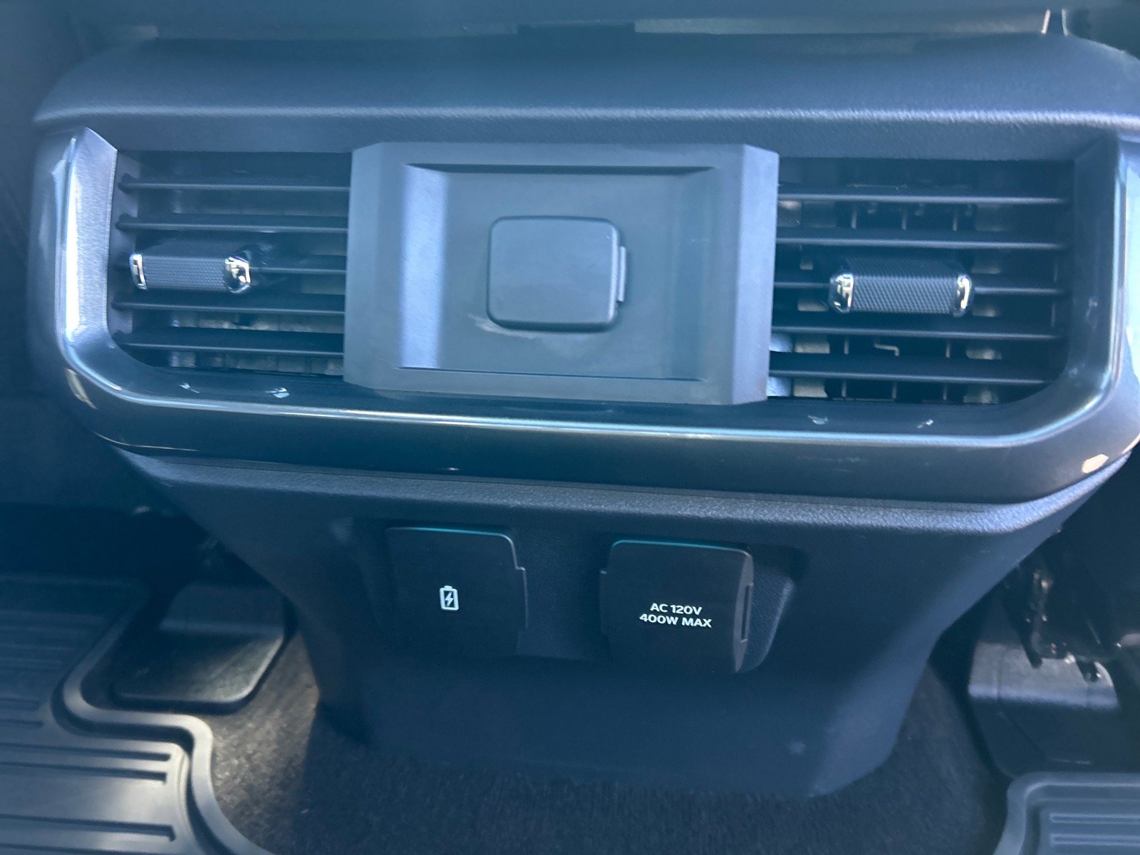 Certified 2022 Ford F150 XLT w/ Equipment Group 302A High image 21