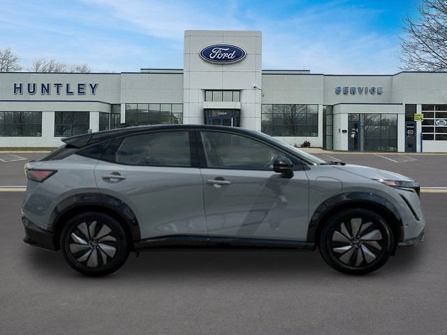 Used 2023 Nissan Ariya AWD/4WD image 3