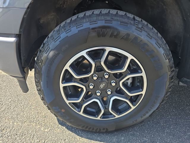 Certified 2022 Ford F150 XLT w/ Equipment Group 302A High image 10