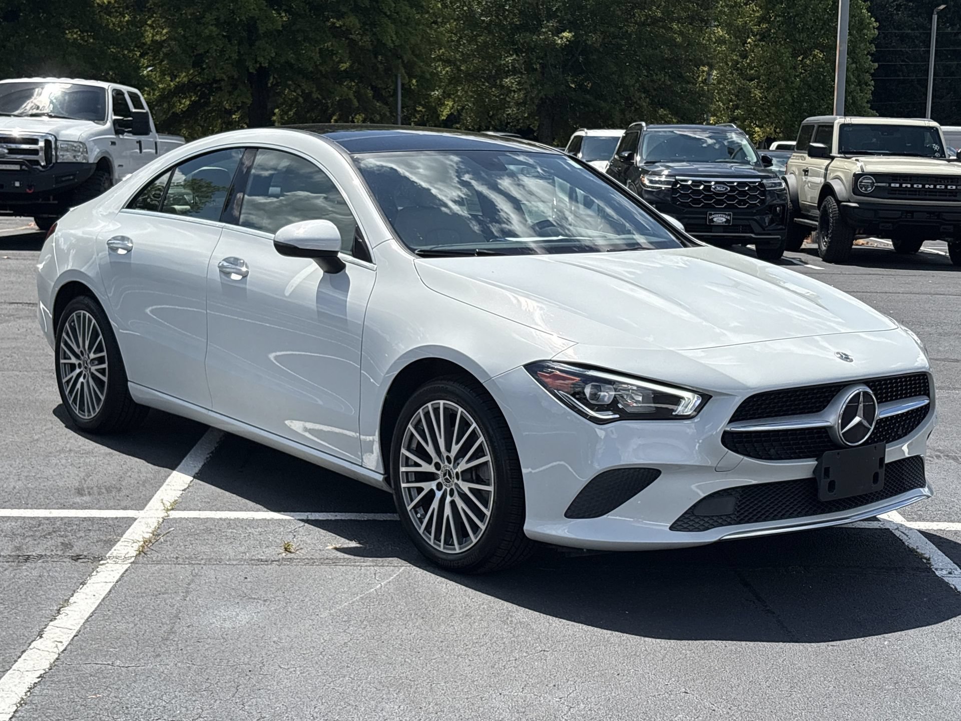 Used 2023 Mercedes-Benz CLA 250 4MATIC w/ Premium Package image 26