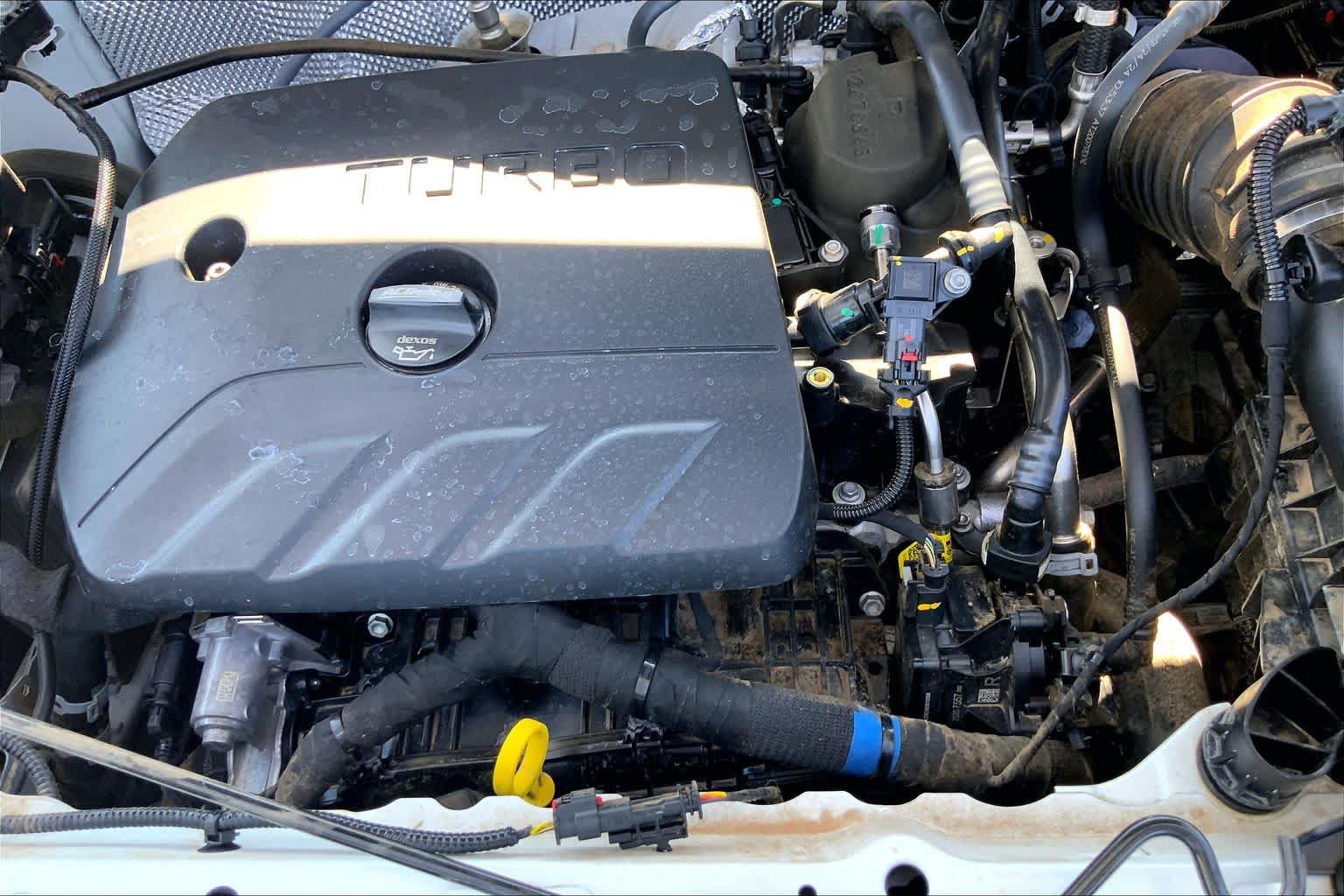 Used 2025 Buick Encore GX Sport Touring w/ Advanced Technology Package FWD image 33