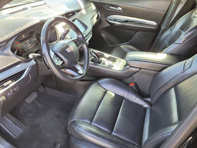 Used 2022 Cadillac XT4 Premium Luxury w/ Safety Alert Package AWD/4WD image 15