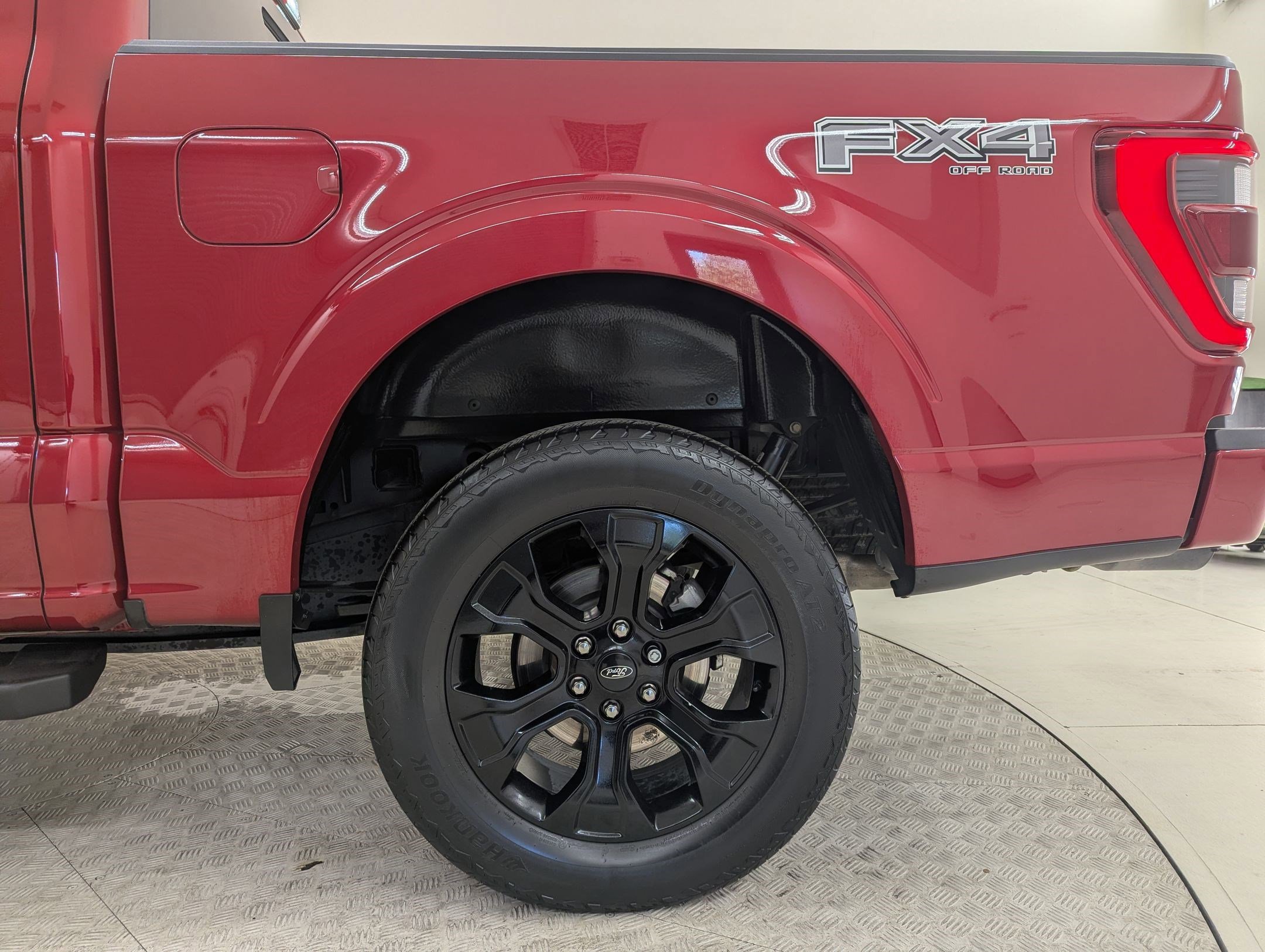 Certified 2022 Ford F150 Lariat w/ Equipment Group 502A High image 10