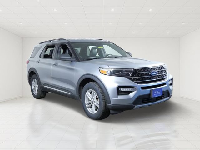 Certified 2020 Ford Explorer XLT w/ Equipment Group 202A AWD/4WD image 1
