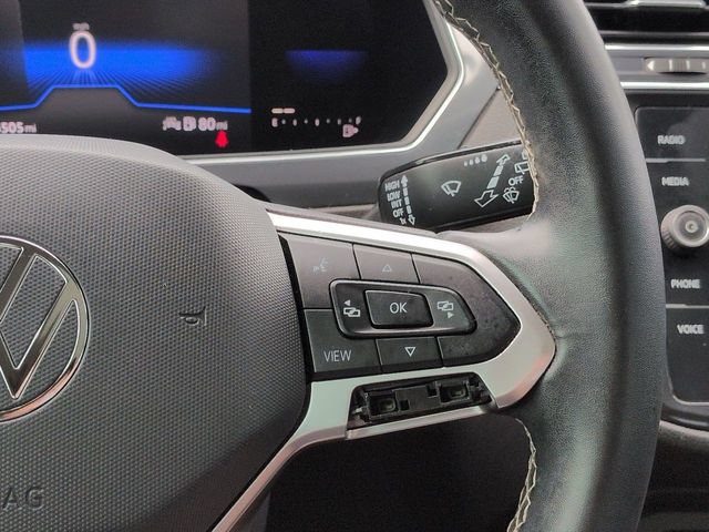 Used 2022 Volkswagen Tiguan SE w/ Panoramic Sunroof Package FWD image 29