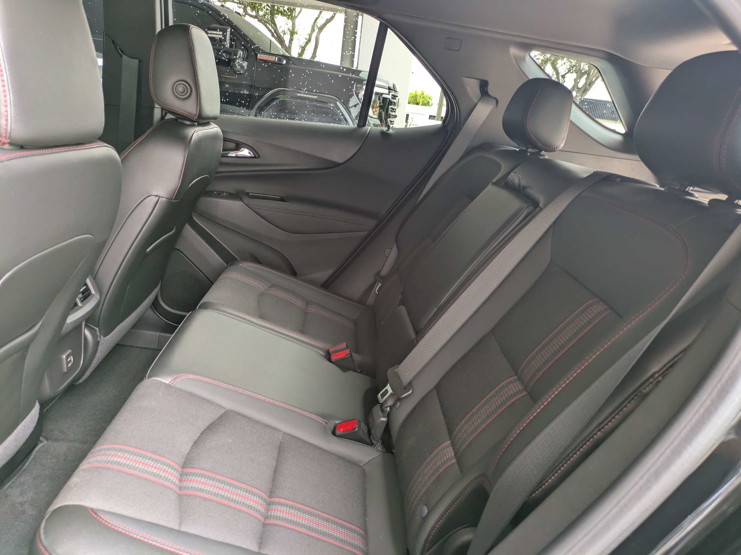 Used 2024 Chevrolet Equinox RS FWD image 15