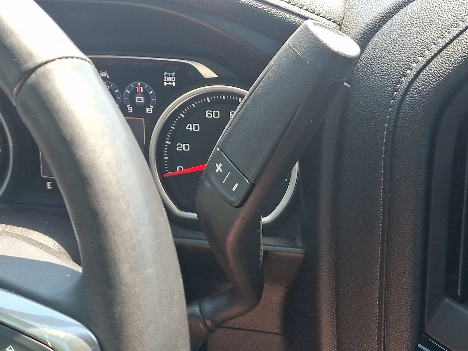 Used 2019 Chevrolet Silverado 1500 LTZ w/ LTZ Premium Package AWD/4WD image 16