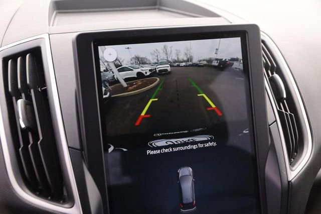Certified 2024 Ford Edge SEL image 16
