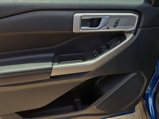 Certified 2023 Ford Explorer Limited RWD image 21