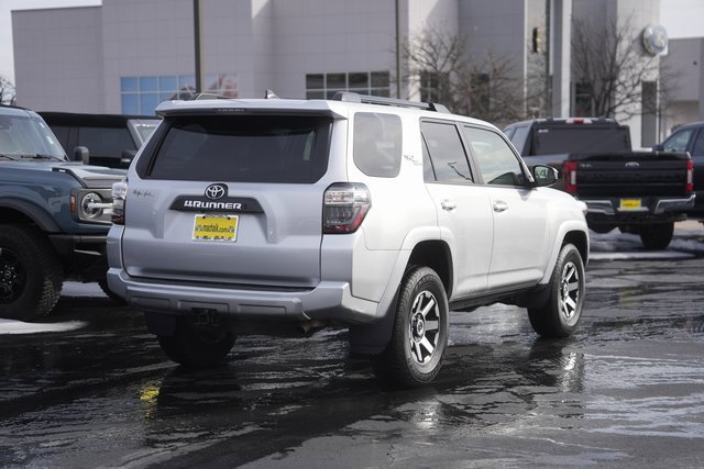 Used 2024 Toyota 4Runner TRD Off-Road image 6