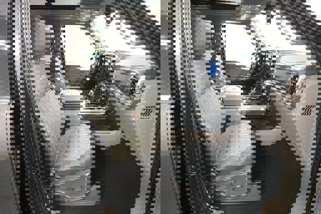 Certified 2024 Ford F150 Platinum w/ Equipment Group 703A Plus image 34