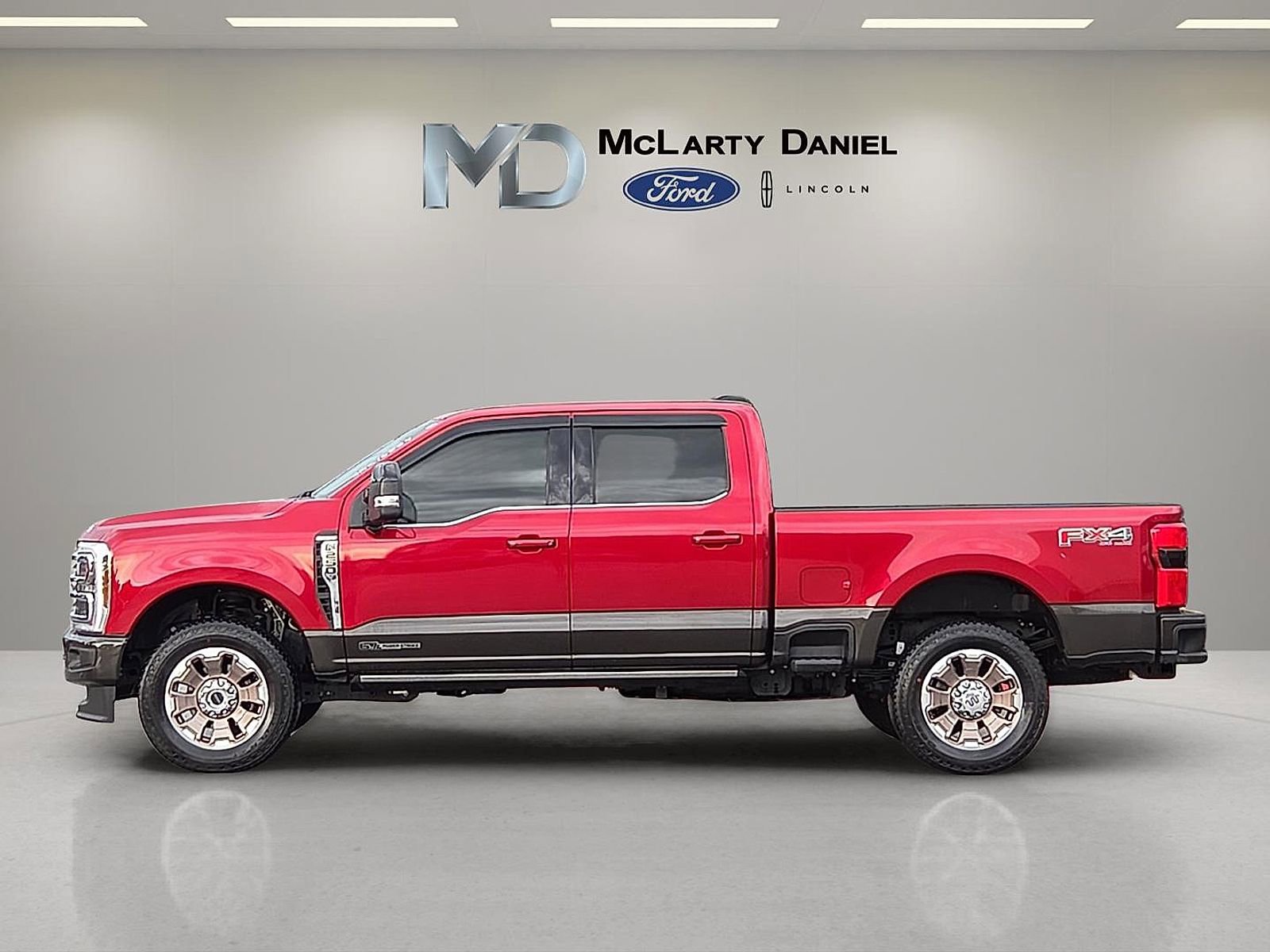 Certified 2025 Ford F250 King Ranch AWD/4WD image 3