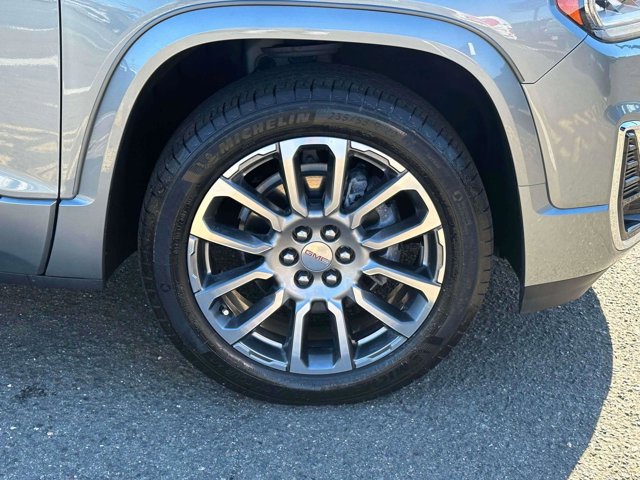 Used 2023 GMC Acadia Denali w/ Denali Ultimate Package image 7