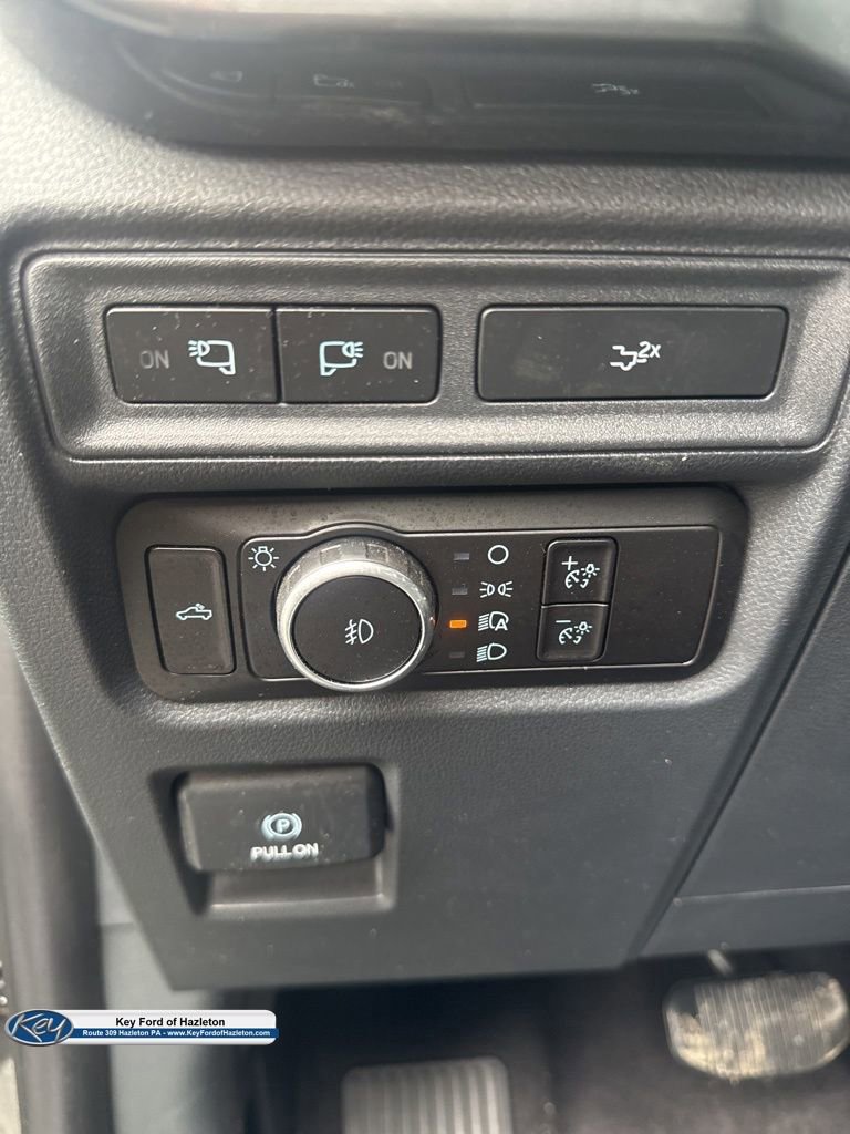 Certified 2023 Ford F150 XLT w/ Equipment Group 302A High image 33