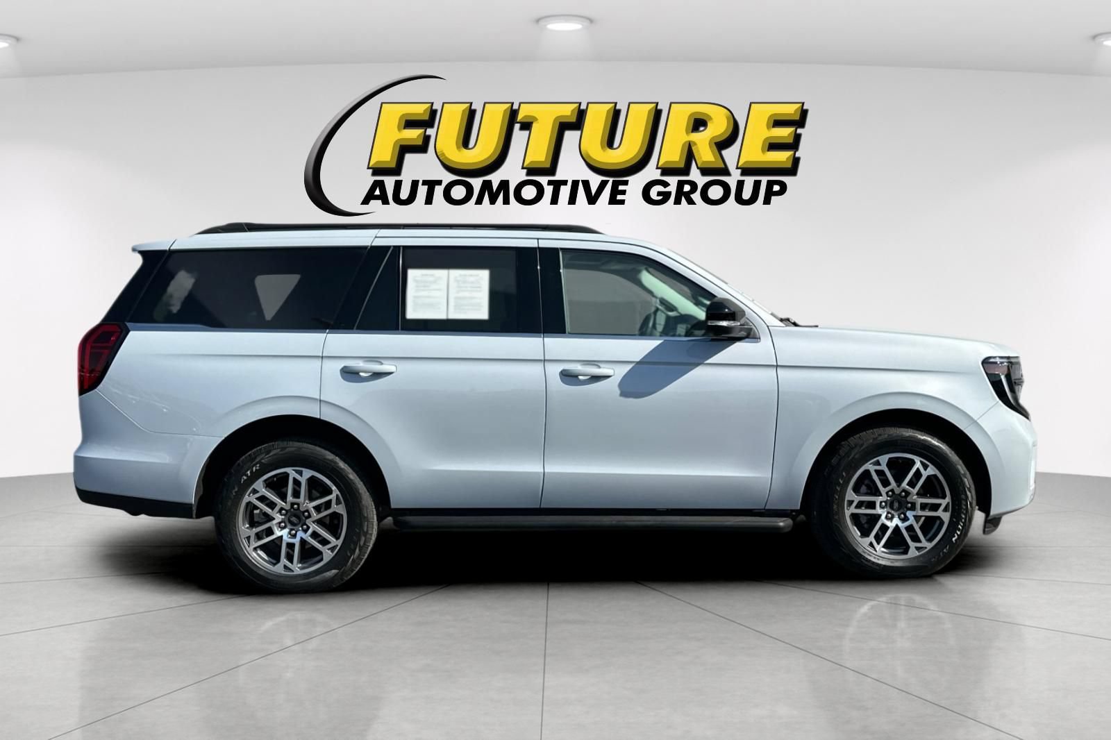 Certified 2026 Ford Expedition Active AWD/4WD image 2