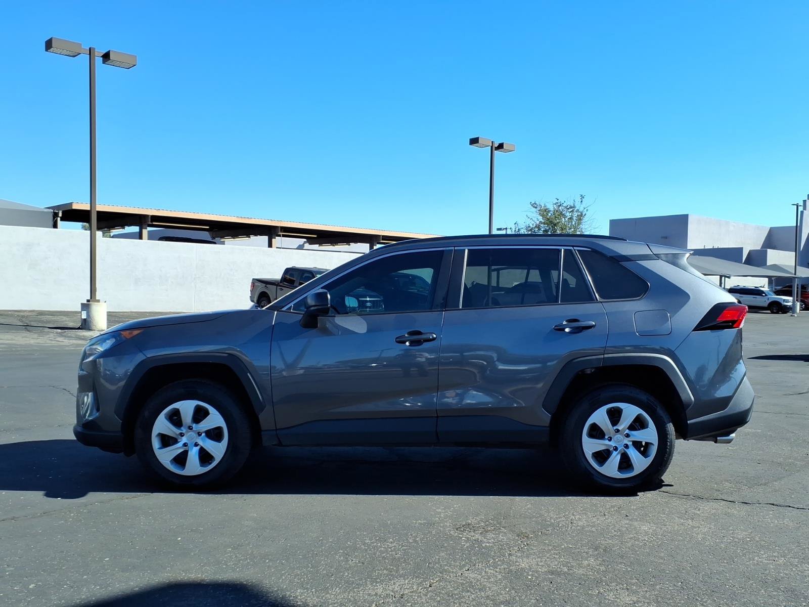 Used 2021 Toyota RAV4 LE w/ Carpet Mat Package (TMS) FWD image 2
