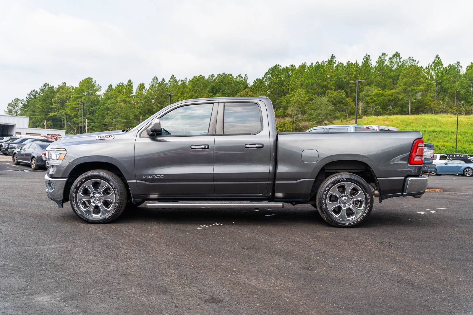 Used 2019 RAM 1500 Big Horn RWD image 4