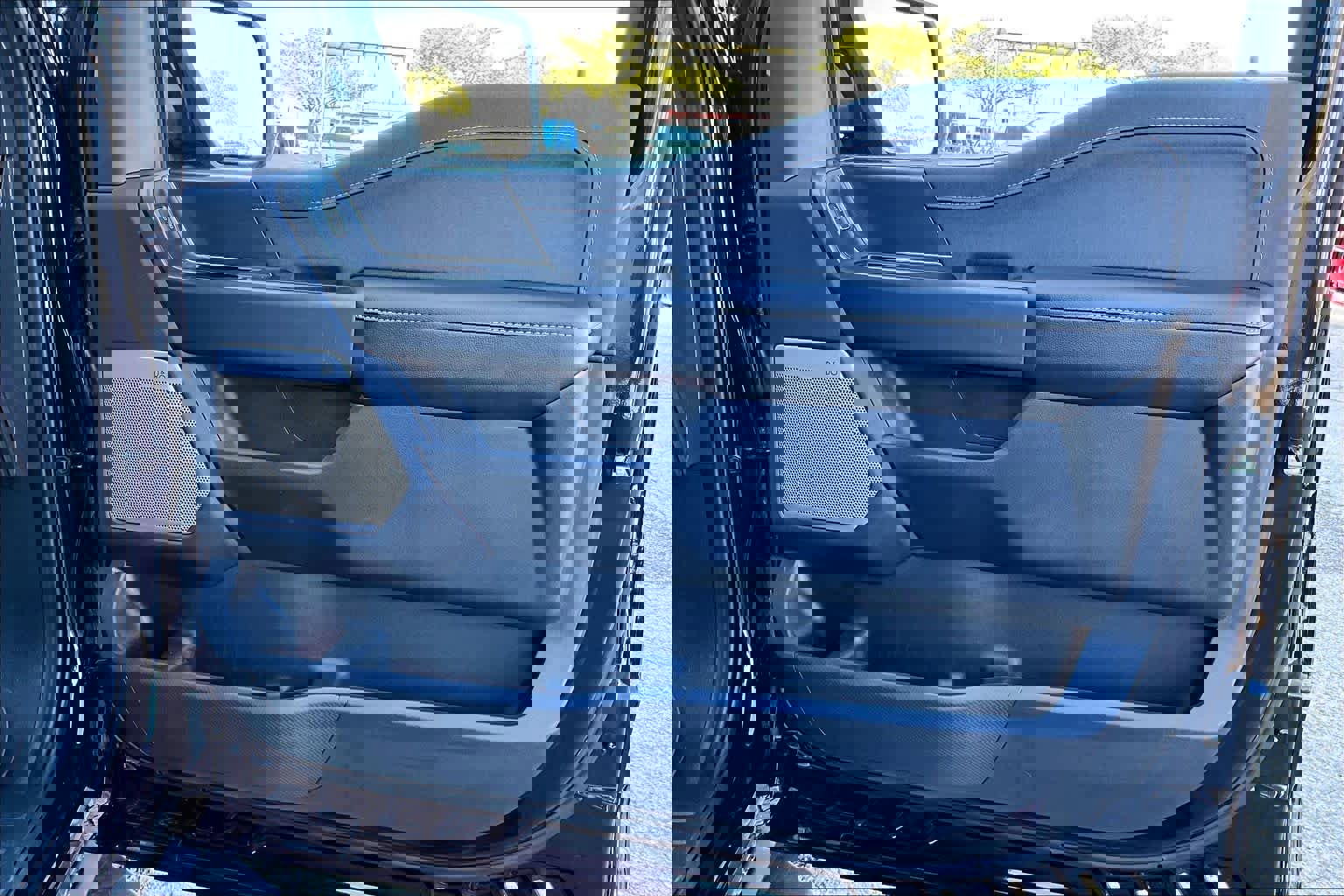 Certified 2025 Ford F150 Lariat w/ Equipment Group 501A Mid image 21