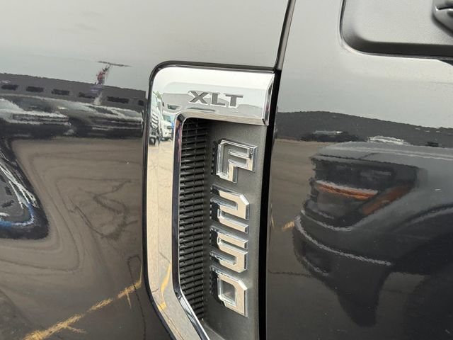 Certified 2021 Ford F250 XLT w/ XLT Premium Package AWD/4WD image 27