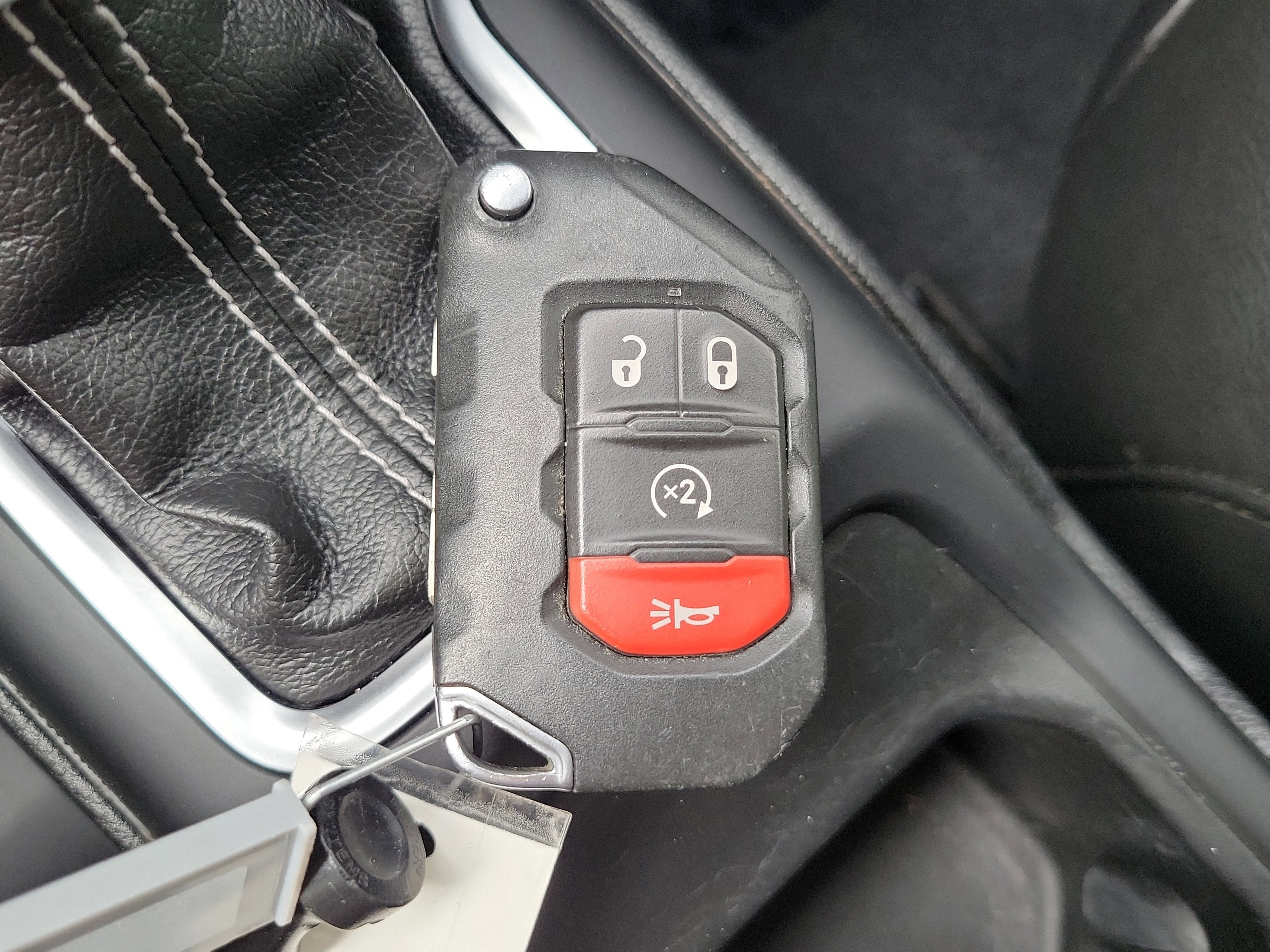 Used 2020 Jeep Gladiator Overland image 29