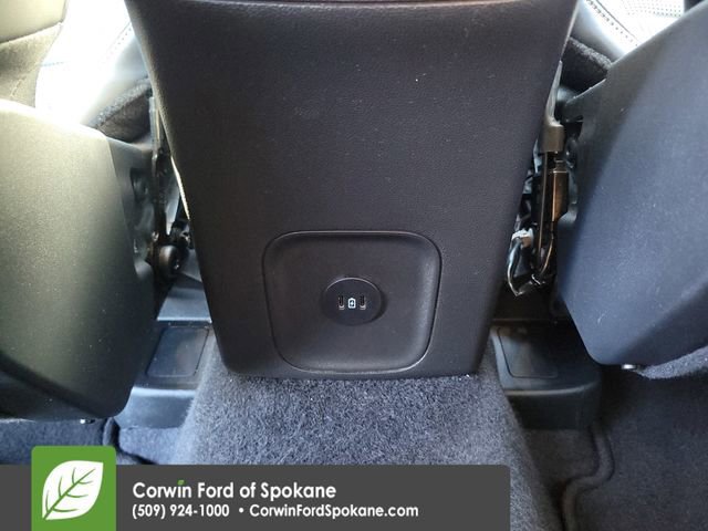 Certified 2025 Ford Escape Platinum image 17