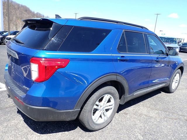 Certified 2021 Ford Explorer XLT w/ Equipment Group 202A image 4
