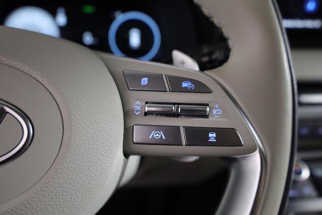 Used 2025 Hyundai Palisade Calligraphy AWD/4WD image 17