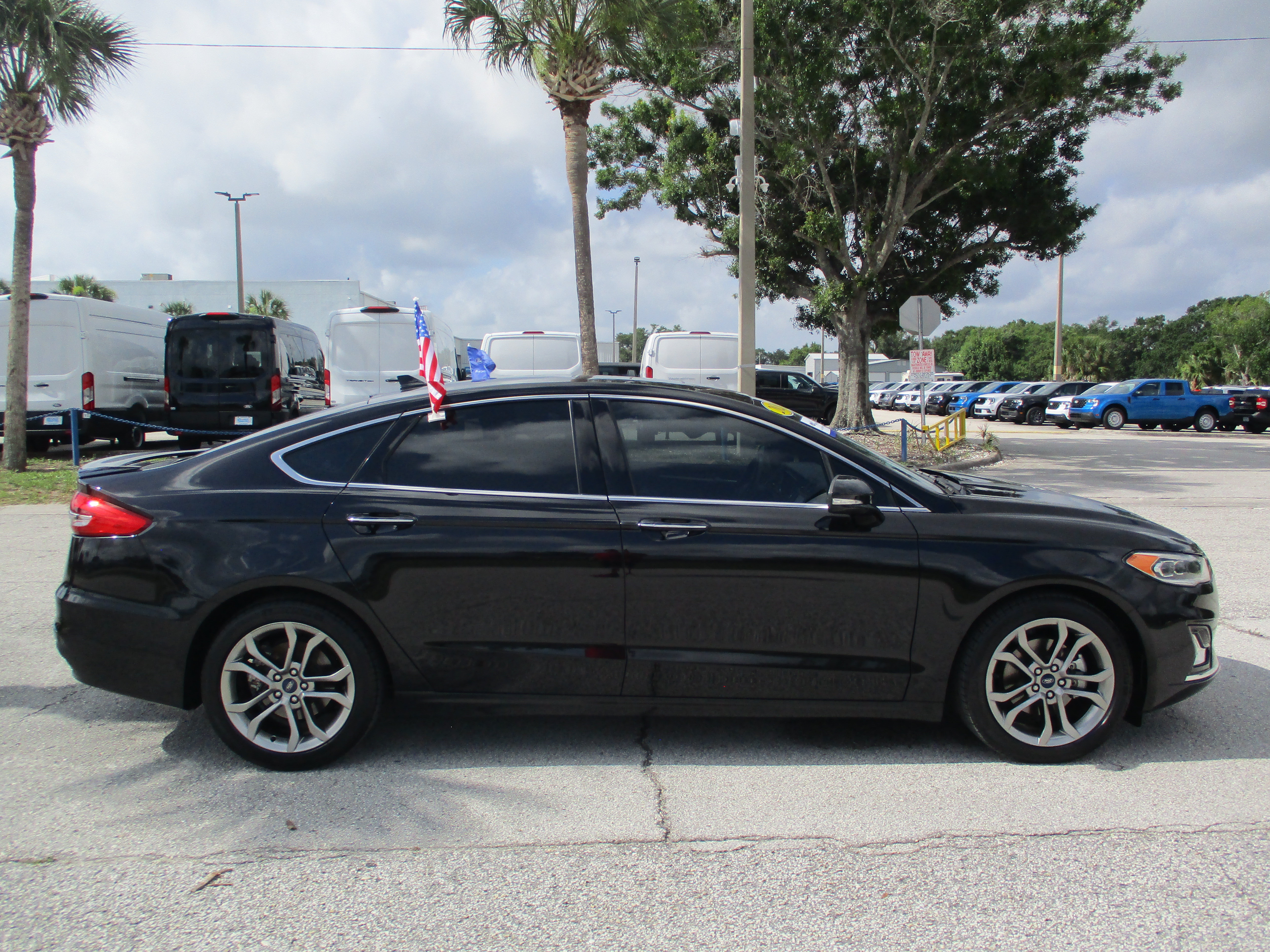 Certified 2020 Ford Fusion Titanium FWD image 8