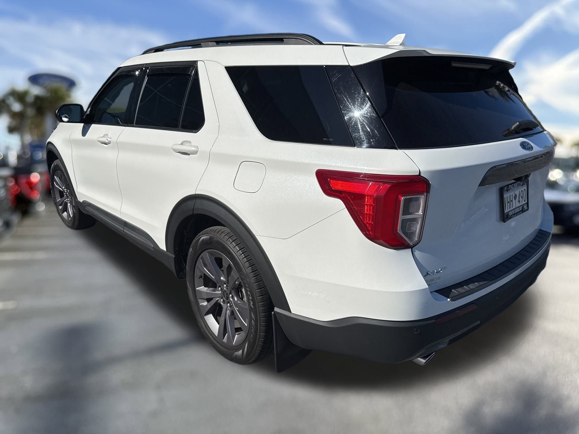 Certified 2023 Ford Explorer XLT w/ Equipment Group 202A image 8