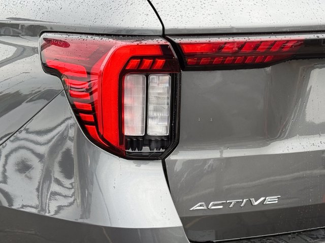 Certified 2025 Ford Explorer Active w/ Active Comfort Package AWD/4WD image 29