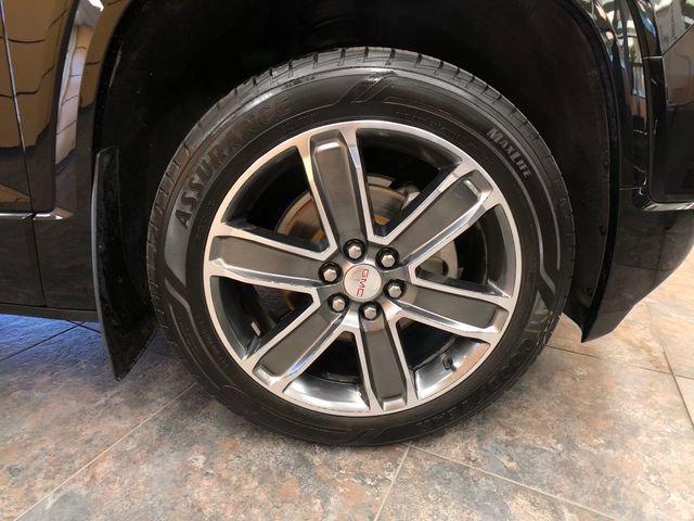 Used 2019 GMC Acadia Denali w/ Technology Package AWD/4WD image 9
