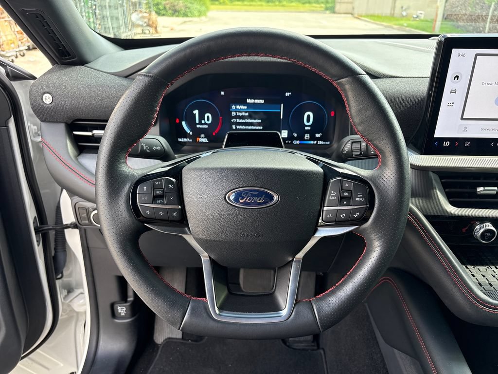 Certified 2025 Ford Explorer ST-Line w/ Premium Package RWD image 17