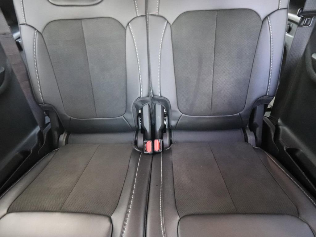 Used 2023 Jeep Grand Cherokee L Laredo RWD image 15