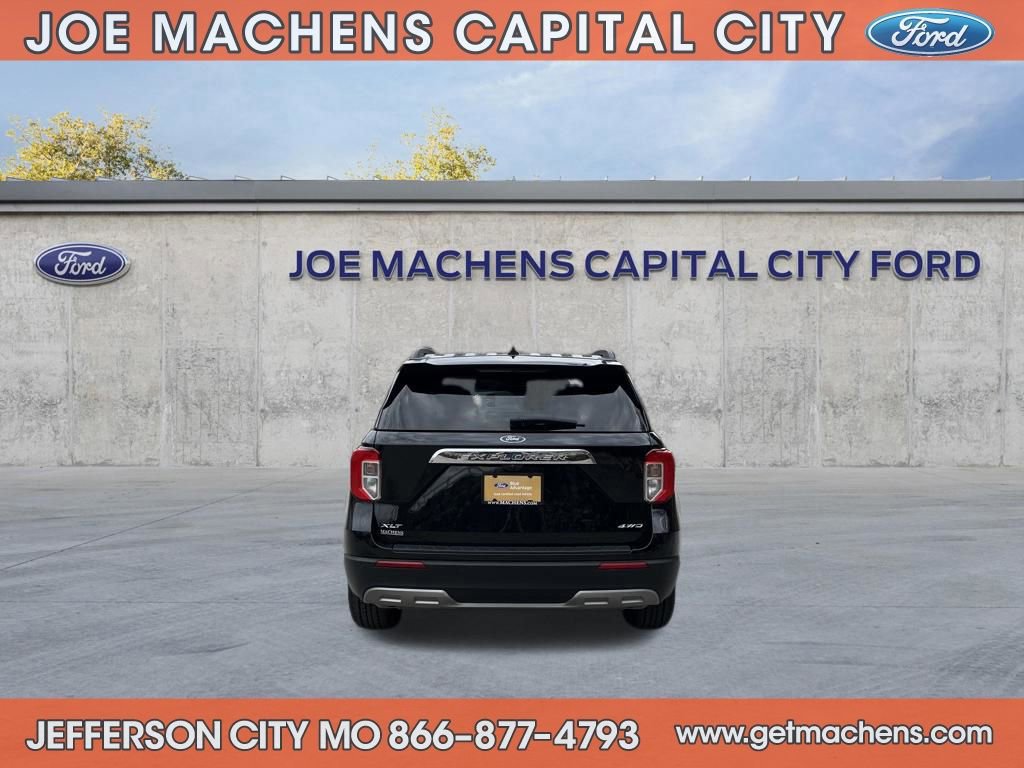 Certified 2023 Ford Explorer XLT w/ Equipment Group 202A image 4