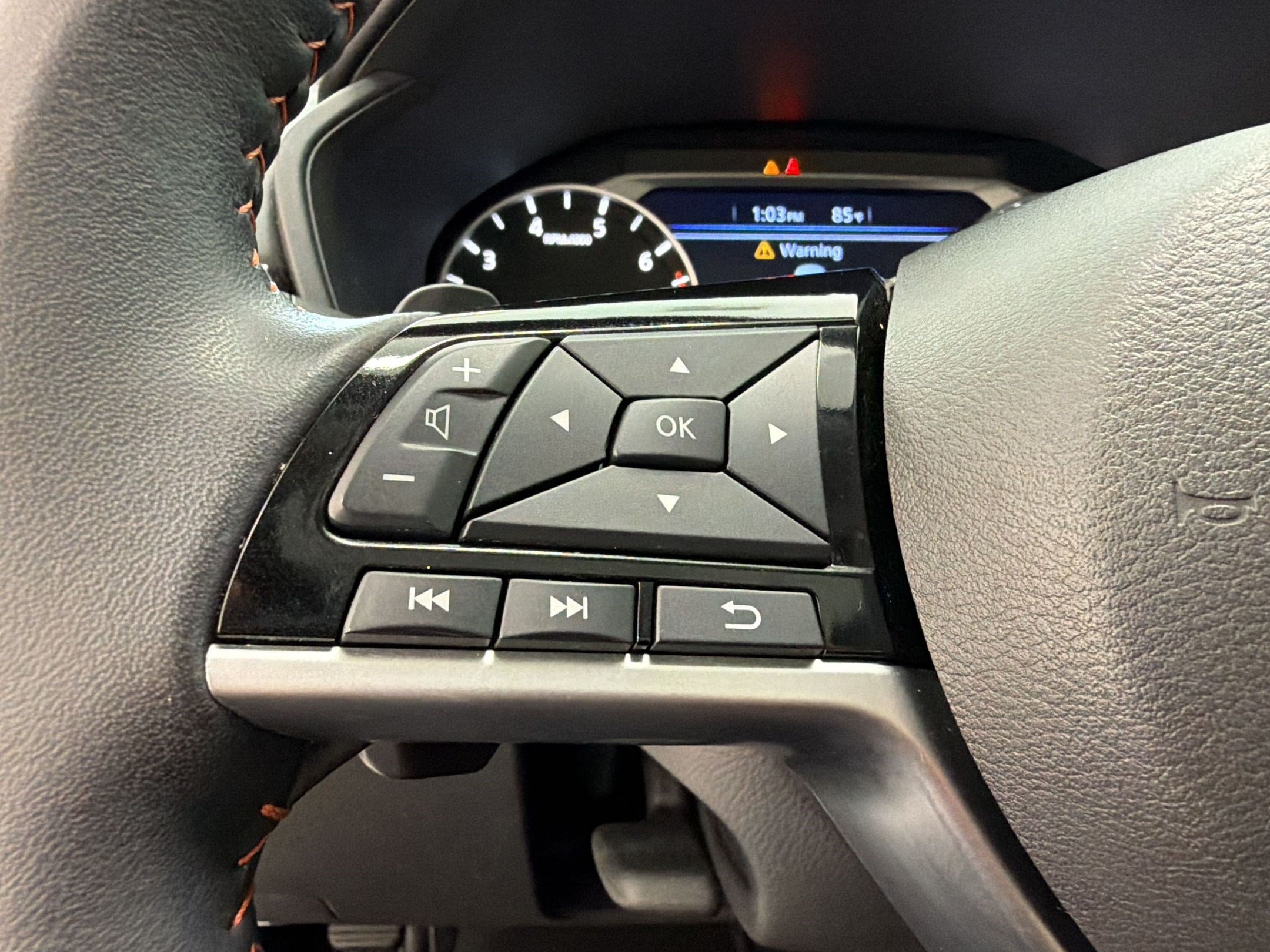 Used 2024 Nissan Altima 2.5 SR w/ SR Premium Package FWD image 16