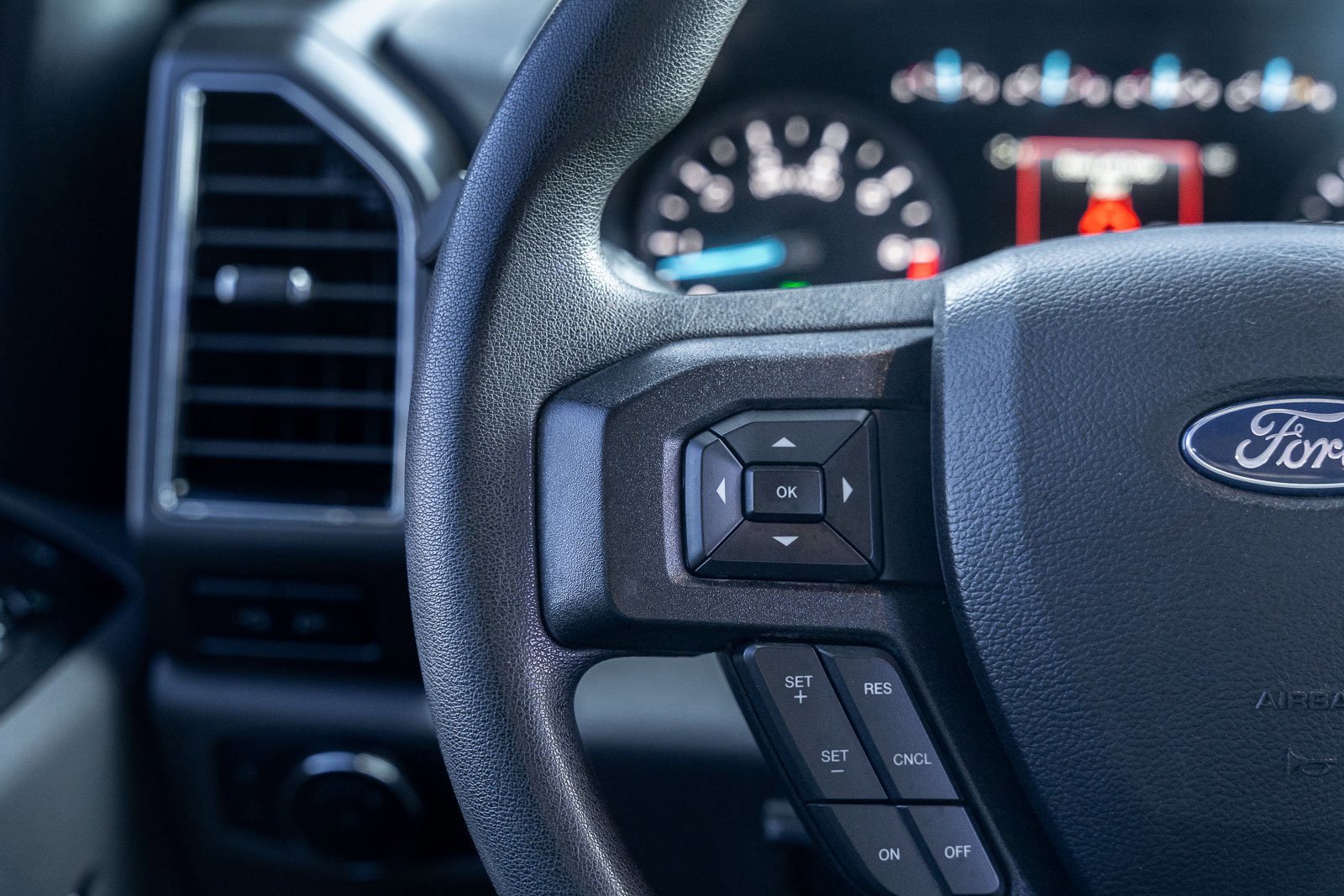 Certified 2021 Ford F250 XLT w/ XLT Premium Package image 24