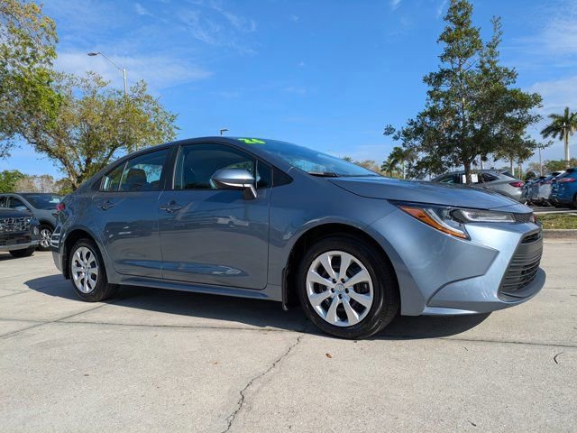 Used 2026 Toyota Corolla LE FWD image 7